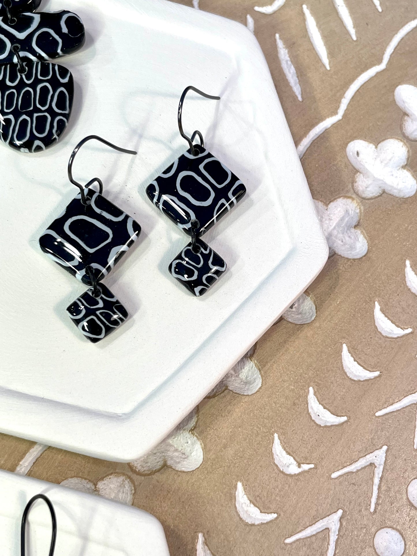 Graphic black and white earrings (group 3)